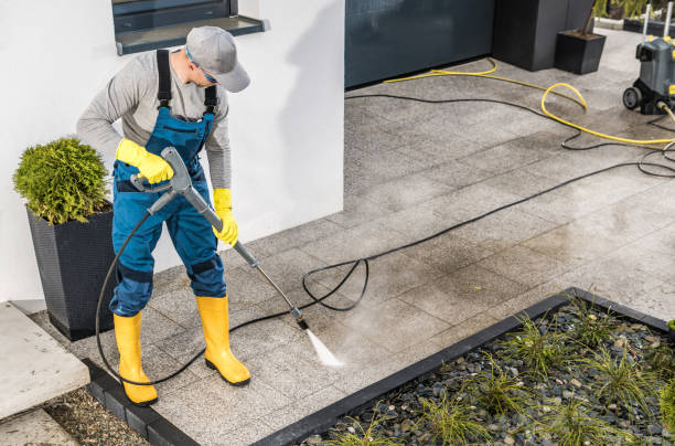 Pressure Washing Contractors in Coloma, MI